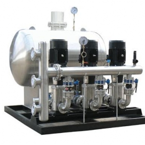 �޸�ѹ��ˮ�豸