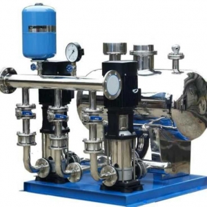 �޸�ѹ��ˮ�豸